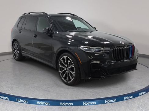 Used 2022 BMW X7 M50i w/ Cold Weather Package AWD/4WD image 4
