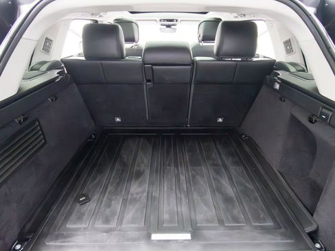 Used 2019 Land Rover Range Rover Sport HSE image 32