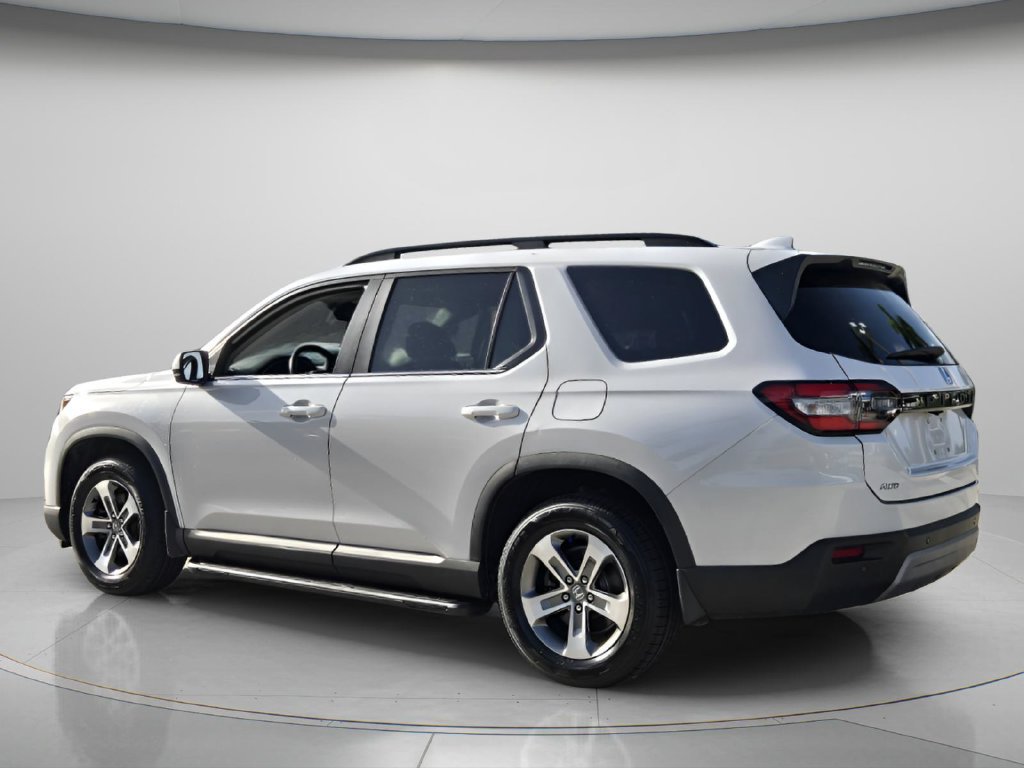 Certified 2023 Honda Pilot EX-L image 8