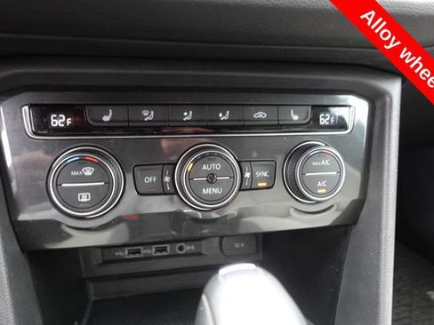 Used 2019 Volkswagen Tiguan SEL R-Line image 19
