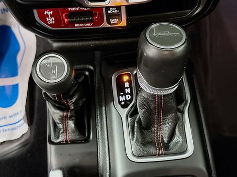 Used 2023 Jeep Gladiator Rubicon w/ LED Lighting Group AWD/4WD image 21