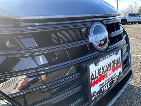 Used 2025 Nissan Versa SV image 27