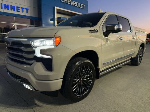 New 2026 Chevrolet Silverado 1500 High Country AWD/4WD image 1