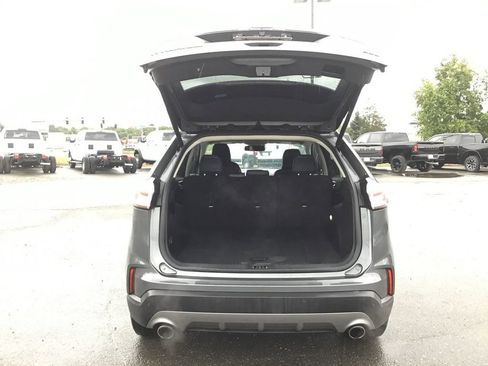 Used 2024 Ford Edge Titanium image 11