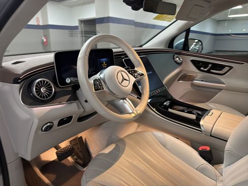 Certified 2023 Mercedes-Benz EQE 350+ SUV image 9