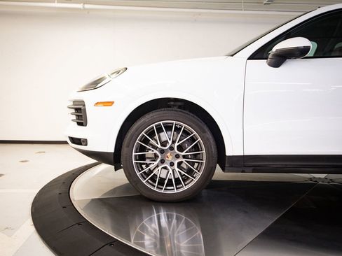 Certified 2023 Porsche Cayenne Coupe AWD/4WD image 11