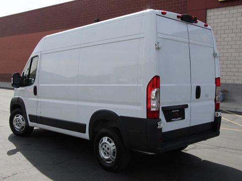 Used 2014 RAM ProMaster 2500 w/ Interior Convenience Group FWD image 5