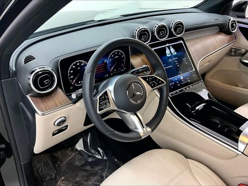 Certified 2024 Mercedes-Benz GLC 300 4MATIC image 15