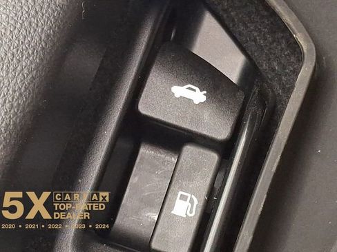 Used 2026 Toyota Corolla LE w/ LE Premium Package image 31