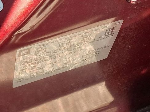 Used 2017 Chevrolet Equinox LT w/ Convenience Package image 27