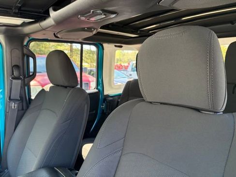 Used 2020 Jeep Wrangler Unlimited Sport S w/ Sun And Sound Package image 6