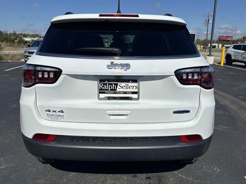 New 2026 Jeep Compass Latitude AWD/4WD image 5