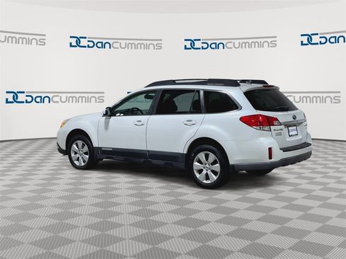Used 2011 Subaru Outback 2.5i Limited w/ PWR Moonroof Pkg image 7