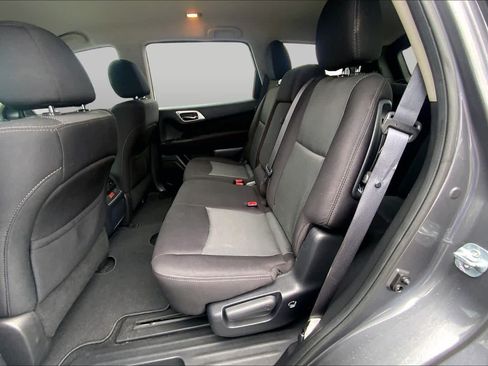 Used 2017 Nissan Pathfinder S FWD image 20