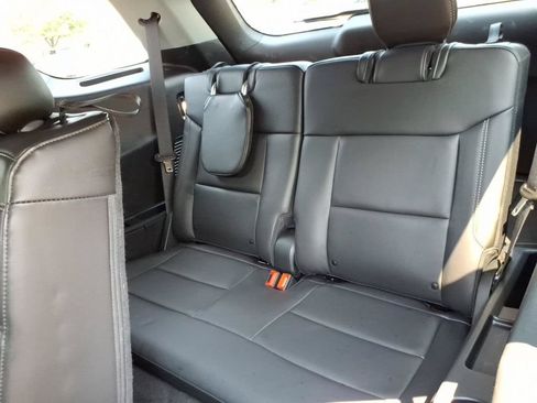 Used 2023 Ford Explorer XLT w/ Equipment Group 202A AWD/4WD image 12