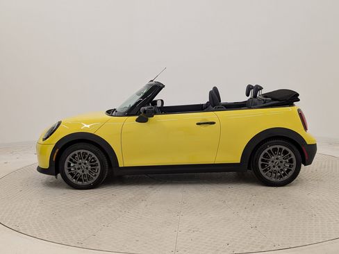 New 2026 MINI Cooper S image 2