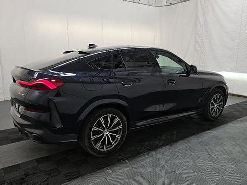 Used 2022 BMW X6 xDrive40i AWD/4WD image 3