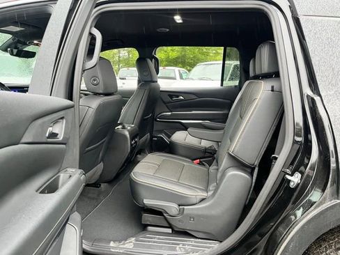 Used 2024 Chevrolet Traverse RS AWD/4WD image 19