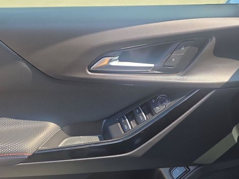 Used 2025 Chevrolet Equinox RS w/ Safety and Technology Package FWD image 17