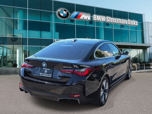 Used 2023 BMW i4 eDrive40 RWD image 8