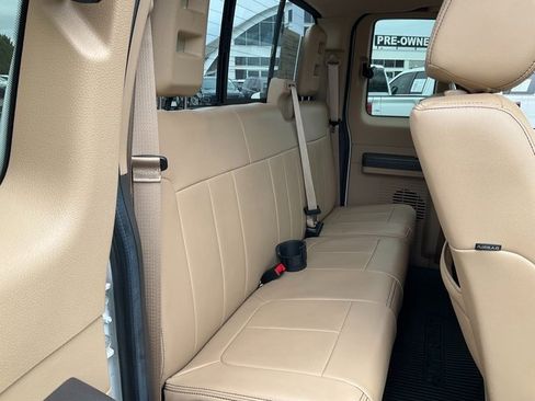 Used 2016 Ford F250 Lariat w/ Chrome Package image 17