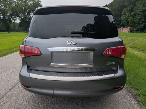 Used 2017 INFINITI QX80 4WD w/ Deluxe Technology Package image 4