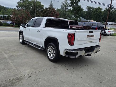 Used 2020 GMC Sierra 1500 SLT w/ SLT Premium Package AWD/4WD image 4