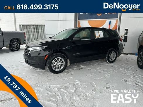 Certified 2024 Chevrolet Equinox LS w/ Driver Confidence II Package image 1