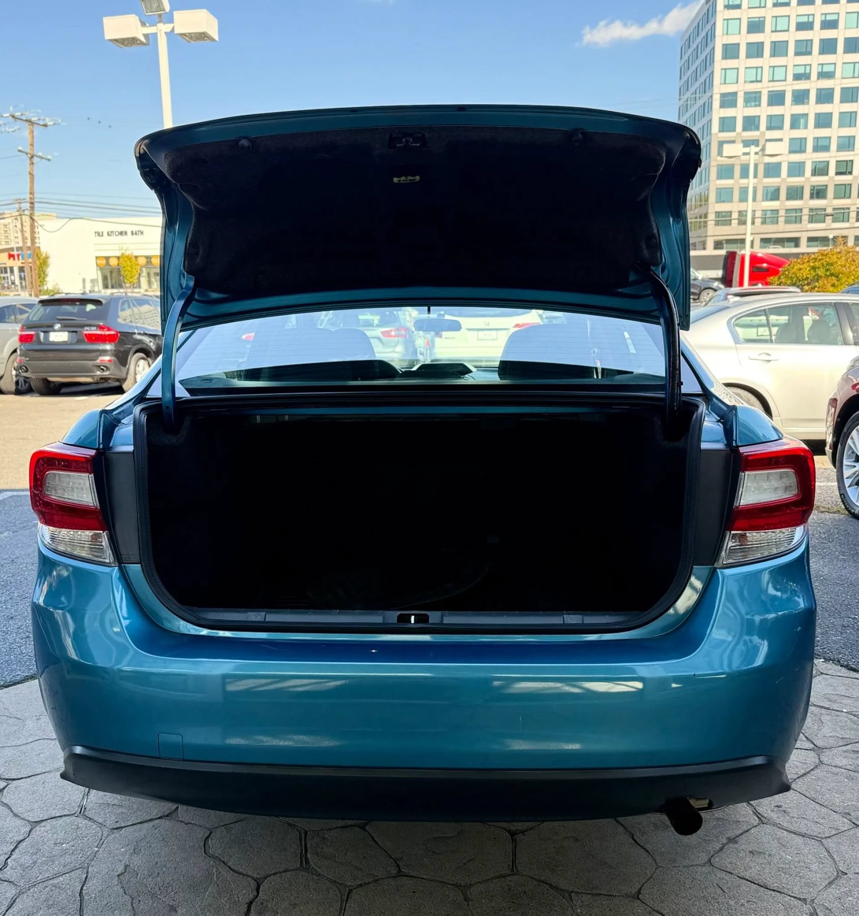 Used 2018 Subaru Impreza 2.0i AWD/4WD image 38