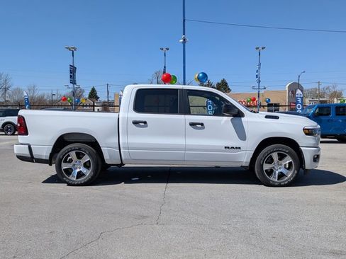 Used 2025 RAM 1500 Tradesman AWD/4WD image 3