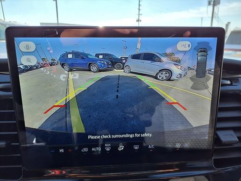 Used 2023 Ford Transit 350 XLT image 11