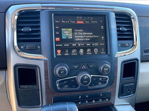 Used 2013 RAM 1500 Laramie w/ Convenience Group image 22