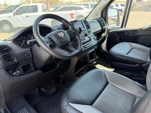 Used 2023 RAM ProMaster 2500 FWD image 11