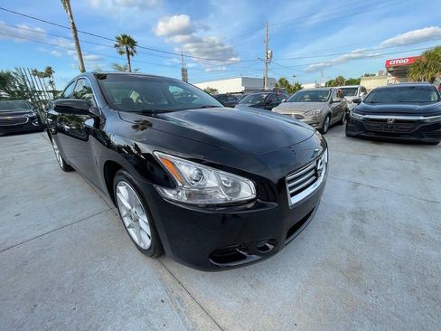 Used 2014 Nissan Maxima 3.5 S FWD image 2