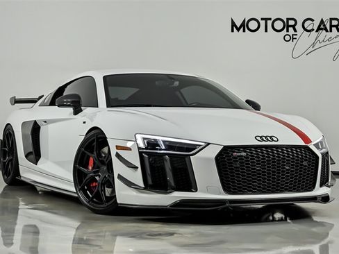 Used 2018 Audi R8 V10 RWD image 1