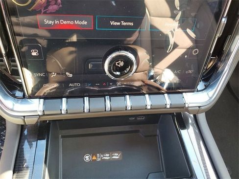 New 2026 GMC Yukon Elevation image 23