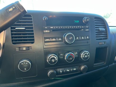 Used 2013 Chevrolet Silverado 3500 LT w/ Convenience Package image 24