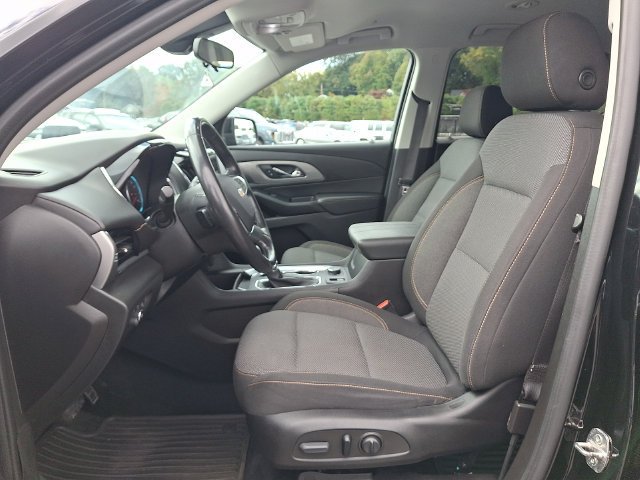 Used 2021 Chevrolet Traverse LT AWD/4WD image 2