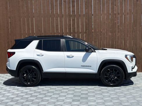 Used 2025 GMC Terrain Elevation w/ Black Edition AWD/4WD image 13
