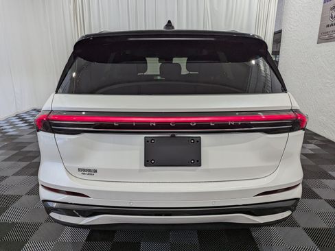 Used 2026 Lincoln Nautilus Reserve w/ Jet Appearance Package AWD/4WD image 8