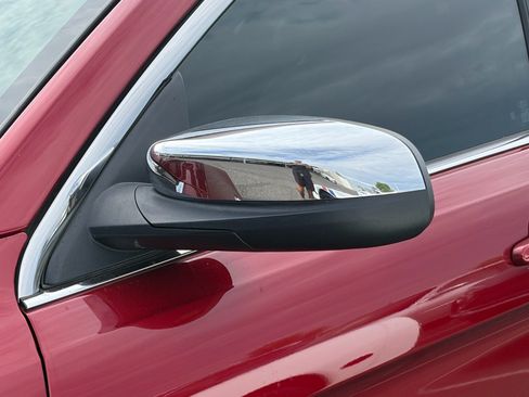 Used 2019 Ford Taurus Limited FWD image 6