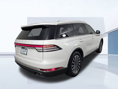Used 2024 Lincoln Aviator Reserve image 5