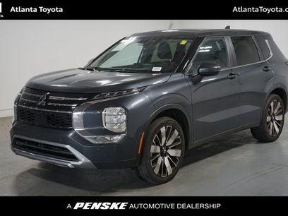 Used 2025 Mitsubishi Outlander SE