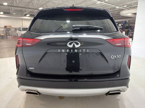 Used 2019 INFINITI QX50 Luxe w/ Navigation Package image 7