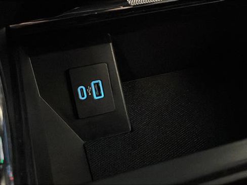 Used 2023 Ford F150 Lariat image 28