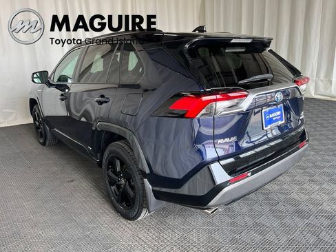 Used 2021 Toyota RAV4 XSE AWD/4WD image 30