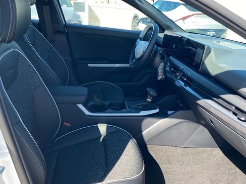 New 2025 Kia K4 EX w/ GT-Line Sunroof Package FWD image 26