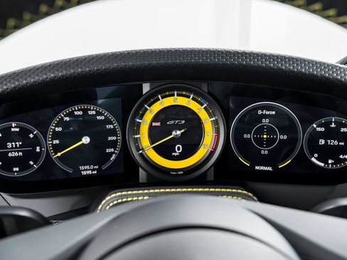 Used 2022 Porsche 911 GT3 RWD image 17