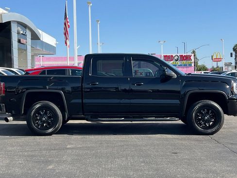 Used 2018 GMC Sierra 1500 SLT w/ All Terrain Package AWD/4WD image 3