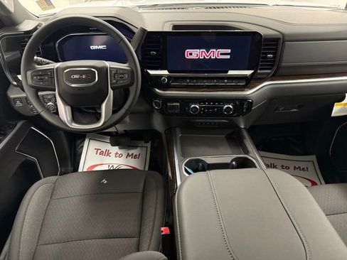 New 2026 GMC Sierra 3500 SLE w/ SLE Convenience Package AWD/4WD image 16